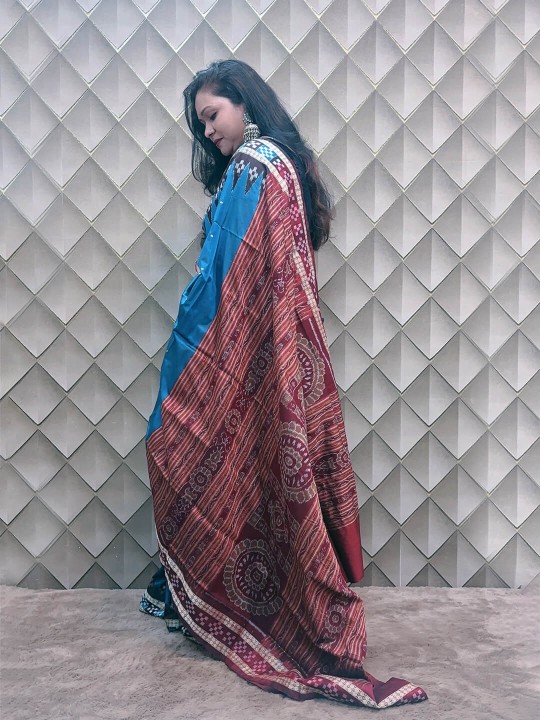 ROYAL BLUE AND RED SAMBALPURI SILK SAREE